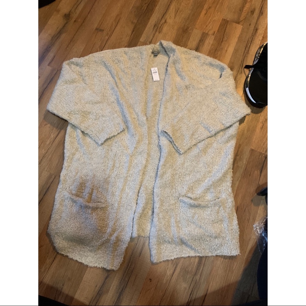 American Eagle cream over sized sweater
